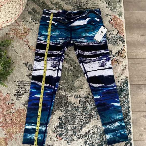 New Apana Women's Vibrant Multi Color Patterned Athletic Yoga Pants Leggings - Picture 4 of 14